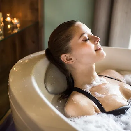 Wellness Happy Star Szálloda 4*
