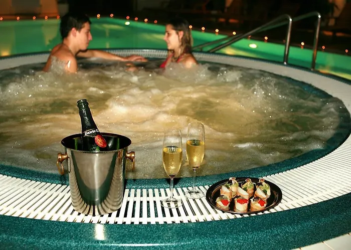 Wellness Happy Star 4* Hnanice (Znojmo)
